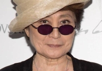 Yoko-Ono-620x400