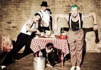 Red-Hot-Chili-Peppers1